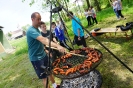 Spotkanie przy grillu uczniów trzecich klas gimnazjum z uczniami Zespołu Szkół w Jodłowej