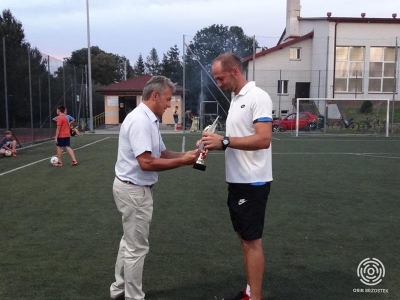 Robert Warzecha wygrywa w Amatorskiej Lidze Tenisa _8