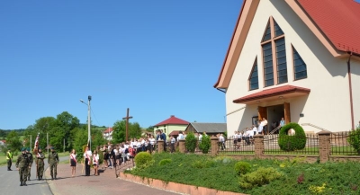 20 - lecie Nadania Imienia i Sztandaru SP w Dębowej_1